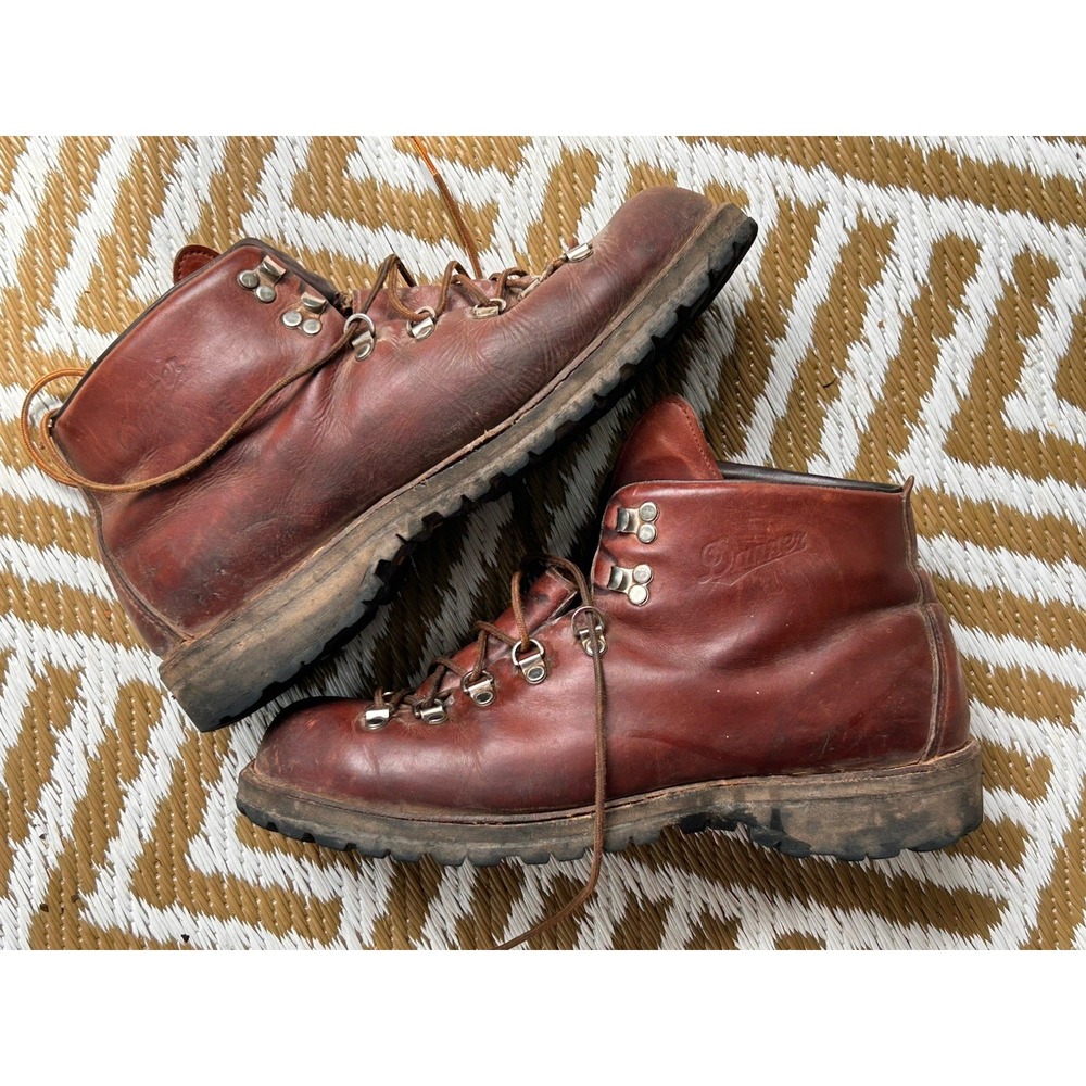 vintage Danner Mountain brown leather hiking boots 11.5 D model number 3052
